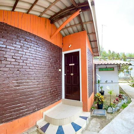 Dgeting Beach Resort Tumpat Екстериор снимка
