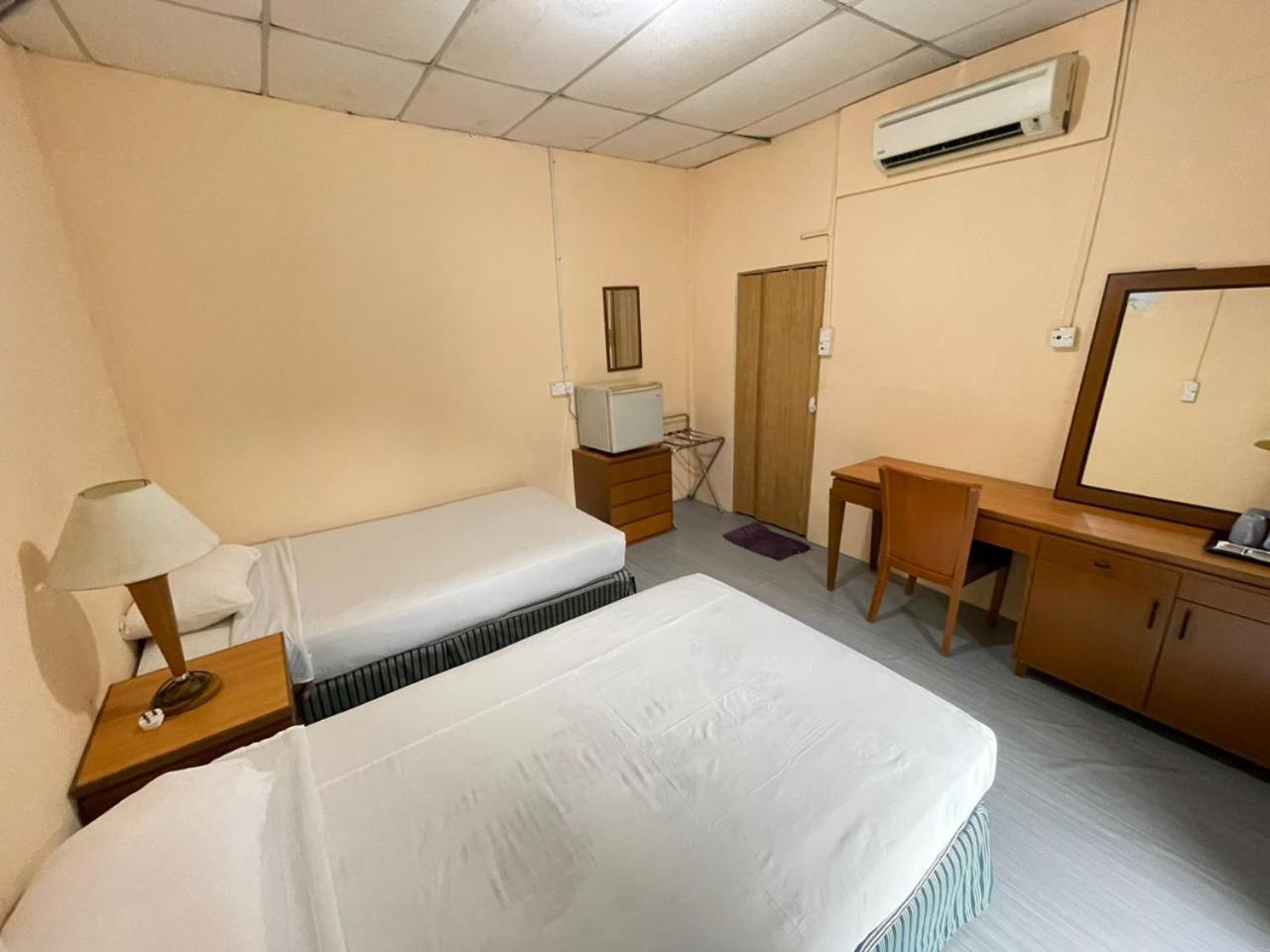 Dgeting Beach Resort Tumpat Екстериор снимка
